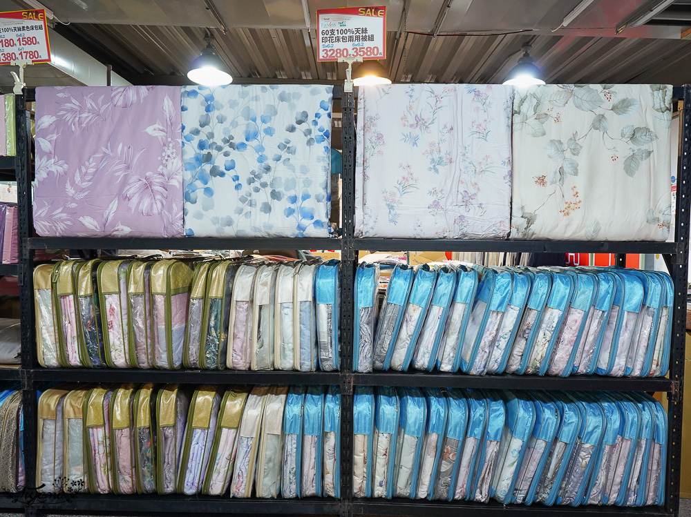 台南寢具特賣會｜多利寶寢具✖︎海馬台南年度聯合特賣會：MIT天絲寢具工廠直營好平價~天絲寢具2套只要3980元，萬用毯349，多款買一送一，天絲床包兩用被組 起 @緹雅瑪 美食旅遊趣