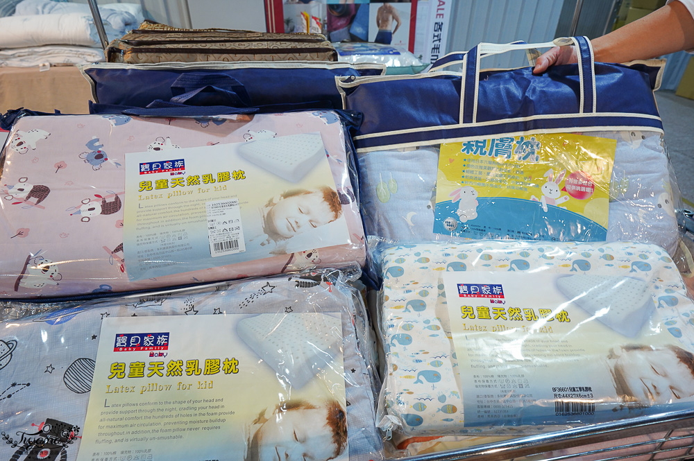 台南寢具特賣會|多利寶寢具✖︎海馬台南年度聯合特賣會:MIT天絲寢具工廠直營好平價~天絲寢具2套只要3980元,萬用毯349,多款買一送一,天絲床包兩用被組 起 @緹雅瑪 美食旅遊趣 台南寢具特賣會|多利寶寢具✖︎海馬台南年度聯合特賣會:MIT天絲寢具工廠直營好平價~天絲寢具2套只要3980元,萬用毯349,多款買一送一,天絲床包兩用被組 起 @緹雅瑪 美食旅遊趣