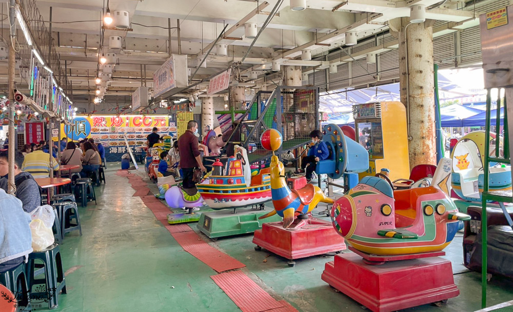 高雄興達港觀光漁市：漁港美食買海鮮螃蟹小卷、魚丸炸海鮮、生魚片，生食熟食一次買齊 @緹雅瑪 美食旅遊趣