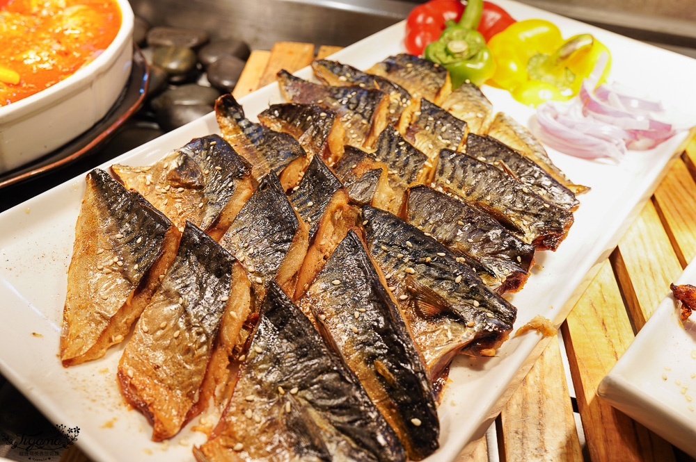 台糖長榮酒店 台南｜吃遍天下自助餐：台南聚餐推薦~台南Buffet自助餐，平日晚餐菜色 @緹雅瑪 美食旅遊趣