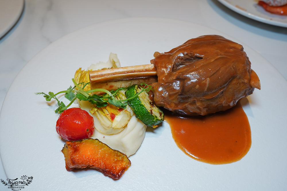 嘉義飯店Buffet自助餐｜嘉義福容voco酒店「田園西餐廳」平日晚餐分享~主餐排餐+半自助餐，超驚艷美食饗宴 @緹雅瑪 美食旅遊趣