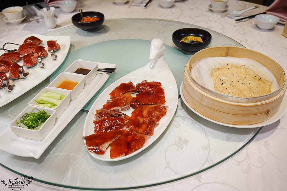 台南烤鵝「霸王鵝五吃」台南台糖長榮酒店2F「長園中餐廳」推出全新霸王鵝之夜 @緹雅瑪 美食旅遊趣