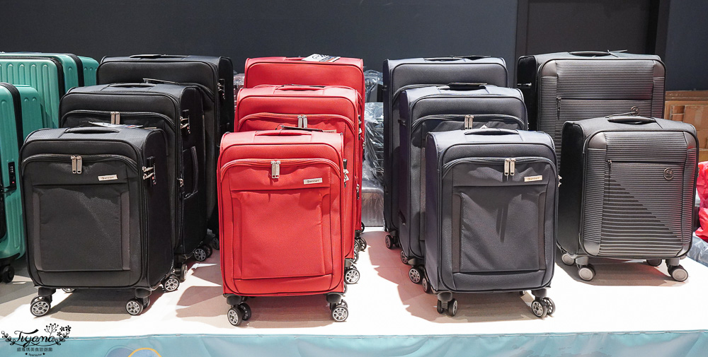 嘉義行李箱特賣會「加賀屋行李箱特賣會」,各品牌行李箱現場一次看,上掀式行李箱、對開式行李箱、雙開式行李箱、胖胖箱、布料行李箱、登機箱,限量特惠行李箱只要990元起,一年保固、終身保修!! @緹雅瑪 美食旅遊趣 嘉義行李箱特賣會「加賀屋行李箱特賣會」,各品牌行李箱現場一次看,上掀式行李箱、對開式行李箱、雙開式行李箱、胖胖箱、布料行李箱、登機箱,限量特惠行李箱只要990元起,一年保固、終身保修!! @緹雅瑪 美食旅遊趣