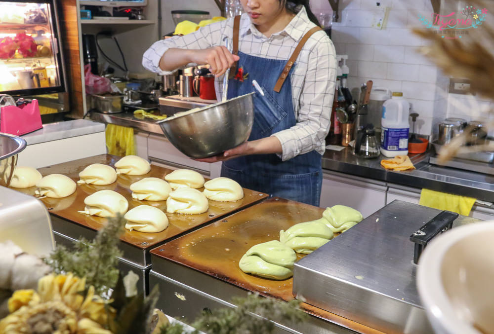 台南下午茶推薦|Autumn舒芙蕾熱 鬆餅：不用到日本就吃得到的草莓鬆餅，沒訂位吃不到(2018.11更新菜單) @緹雅瑪 美食旅遊趣
