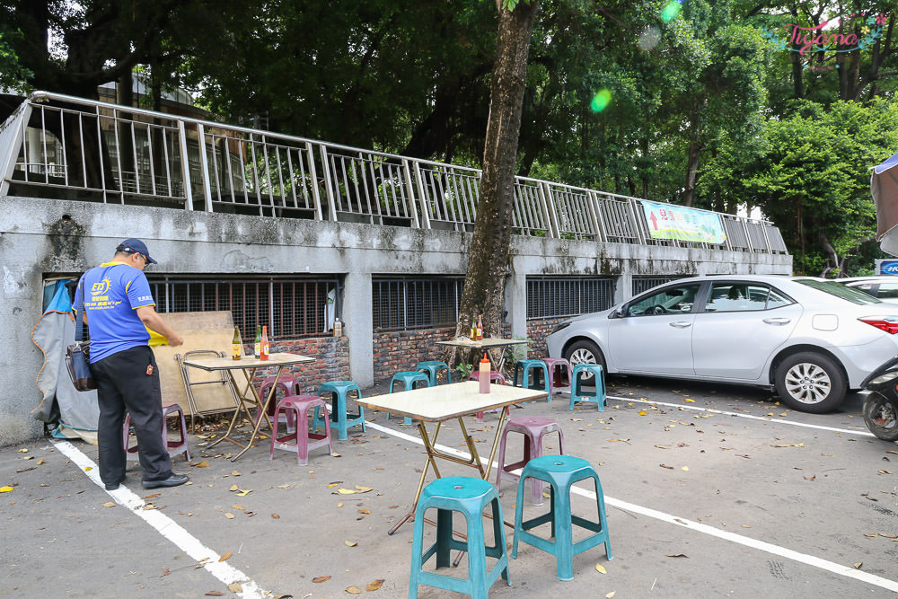 台南公園黑輪攤|無名黑輪：在地飄香30幾年，市立圖書館停車場 @緹雅瑪 美食旅遊趣