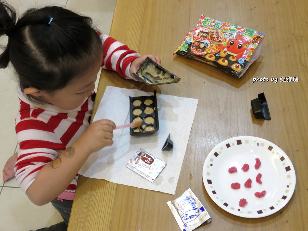 【親子廚房】日本 Kracie 知育果子。創意DIY-章魚燒小達人：親子同樂手作小點心，有趣好玩又好吃 @緹雅瑪 美食旅遊趣