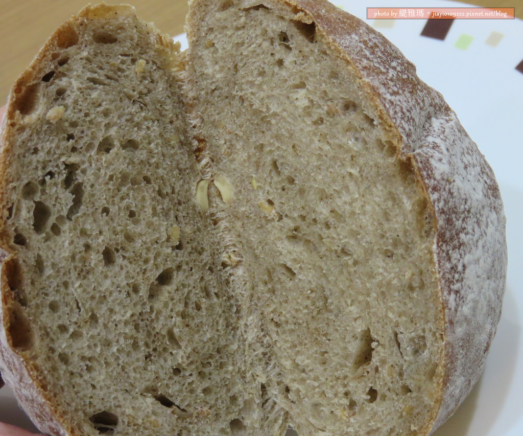 【台南.中西區】五吉堂。可以吃一輩子的好麵包：隱身巷內好吃到不行的極品麵包 @緹雅瑪 美食旅遊趣