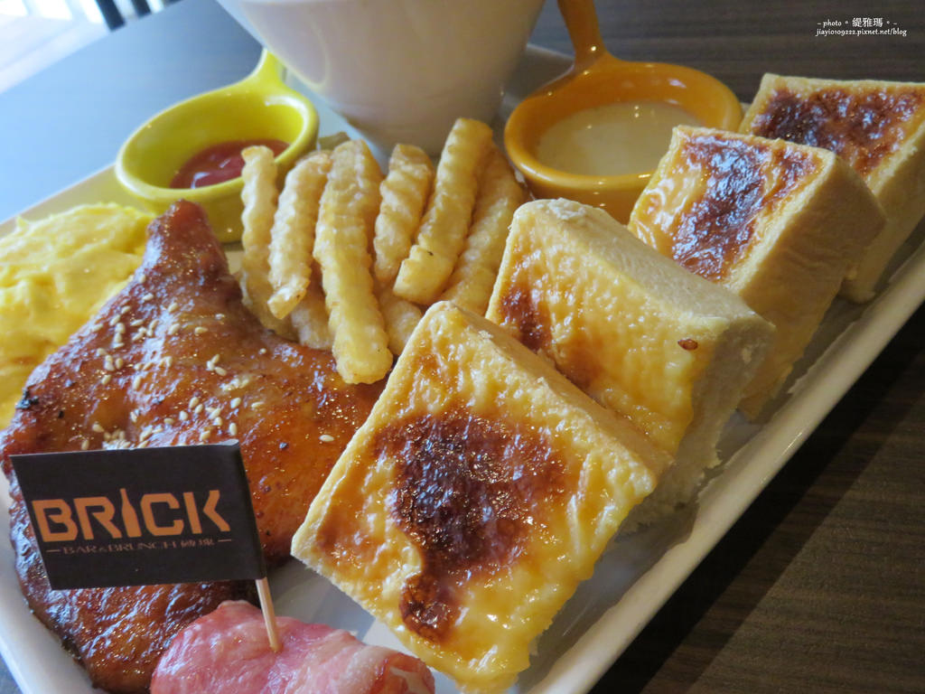 【台南.中西區】Brick 磚塊。早午餐：豪華升級版早午餐 主餐超豐盛 @緹雅瑪 美食旅遊趣