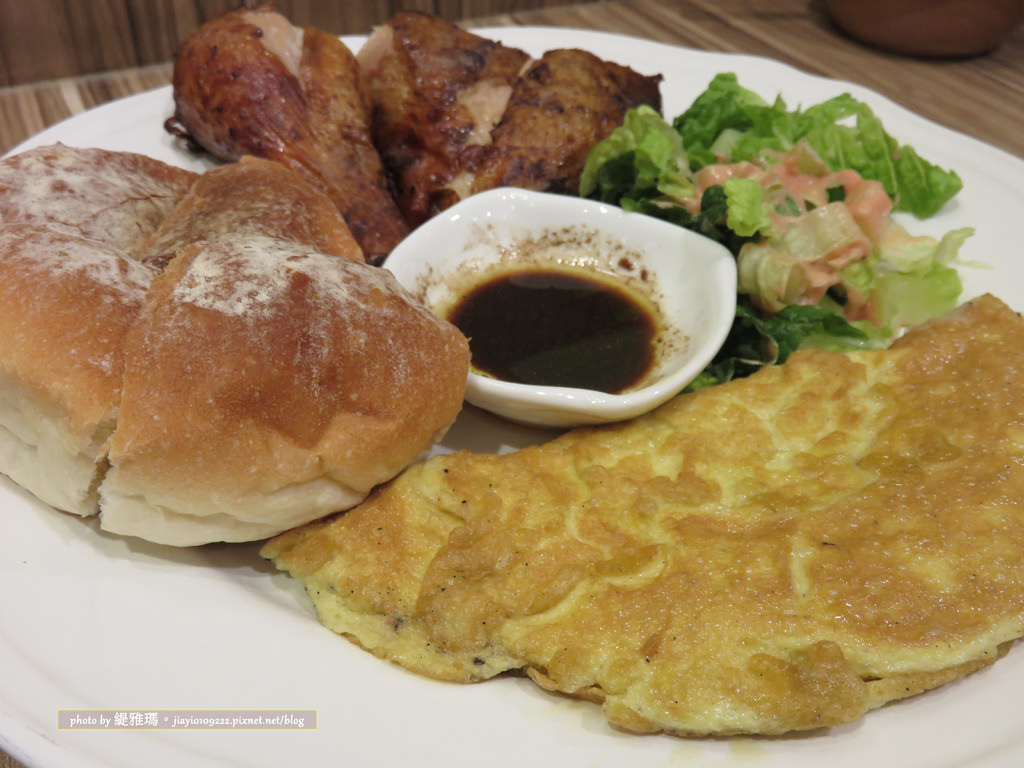 【台南.中西區】蛋蛋豪。蛋料理.家傳烤雞：大份量「肉控蓋飯」愛肉族必點 @緹雅瑪 美食旅遊趣